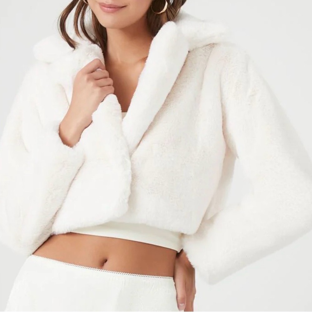 Cream cropped Faux Fur Jacket